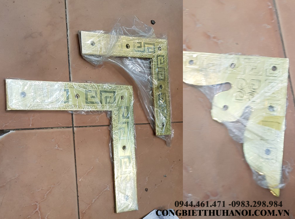 Ke góc đồng cổng gỗ